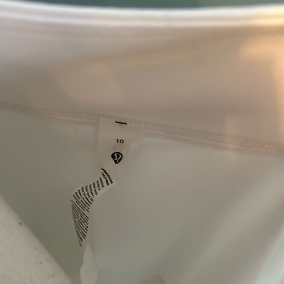 NEW w/tags - lululemon Define Relaxed-fit Jacket *Luon *FLASH SALE* - Picture 5 of 10